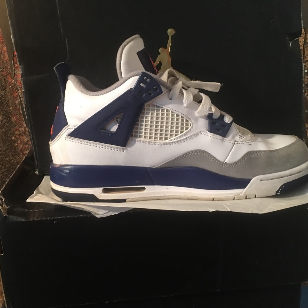 Jordan 4s - Picture 3 of 6